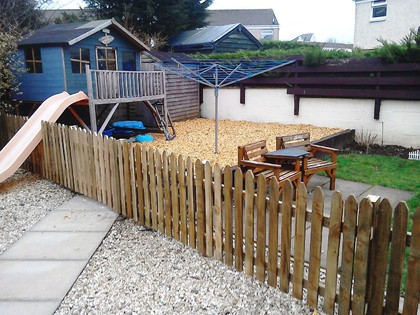 Picket Fencing & Bark Play Area